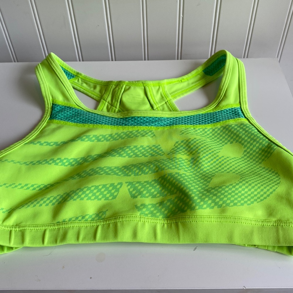 New balance sports bra